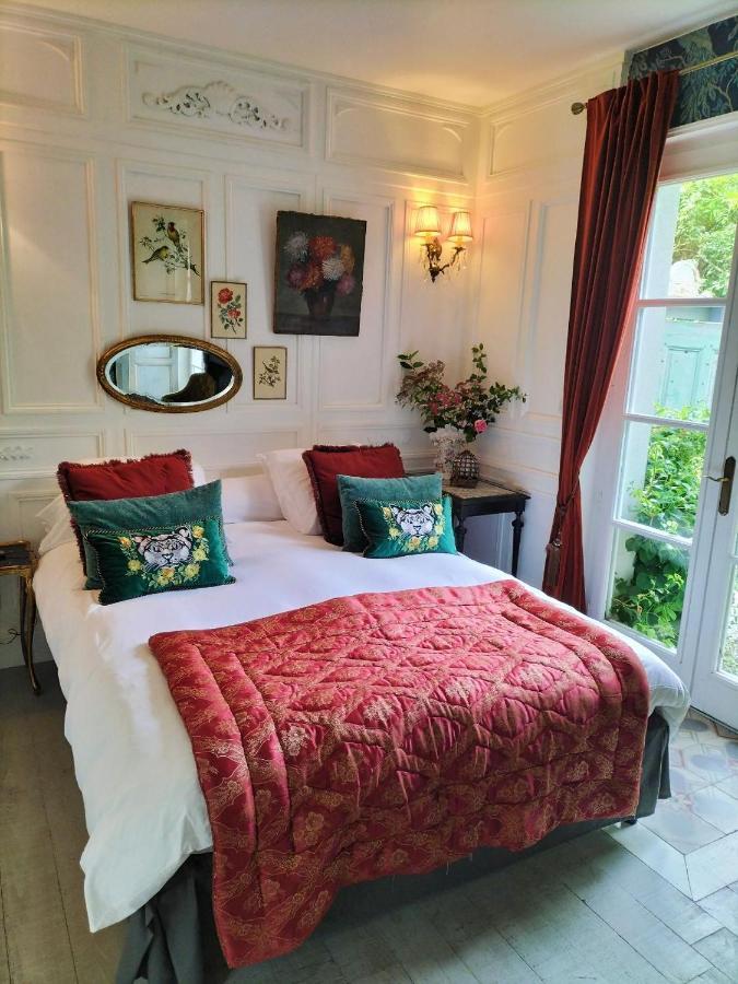 Bed and Breakfast Un Parfum De Violette Fourneville Exterior foto