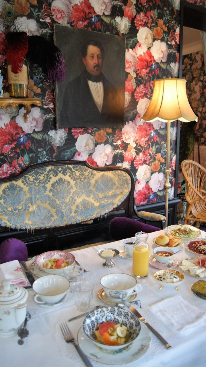 Bed and Breakfast Un Parfum De Violette Fourneville Exterior foto